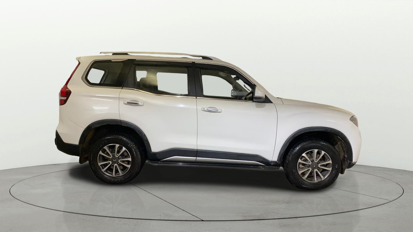 2023 Mahindra SCORPIO-N Z8 L DIESEL MT 2WD 7 STR, Diesel, Manual, 88,881 km, Right Side View