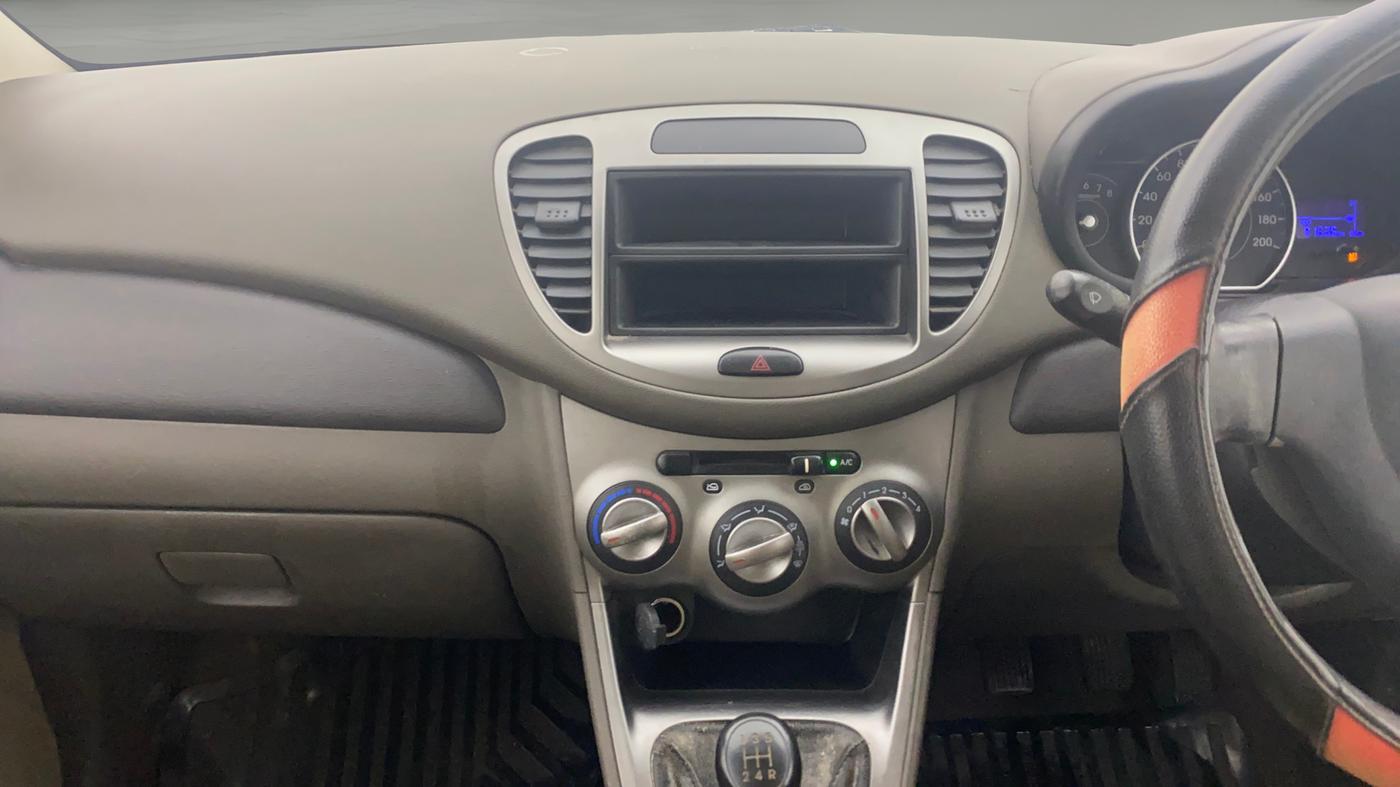2016 Hyundai i10 MAGNA 1.1, CNG, Manual, 91,361 km, Air Conditioner