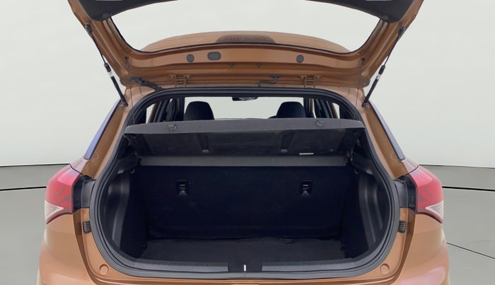 2018 Hyundai i20 Active 1.2 SX, Petrol, Manual, 1,12,635 km, Boot Open Zoomed View