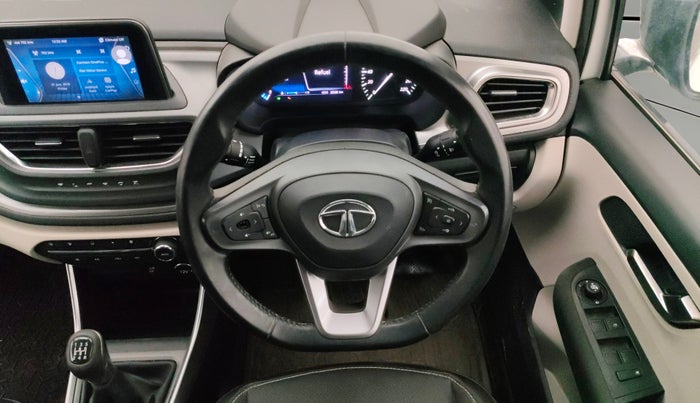 2022 Tata ALTROZ XZ PLUS PETROL, Petrol, Manual, 22,527 km, Steering Wheel Close Up