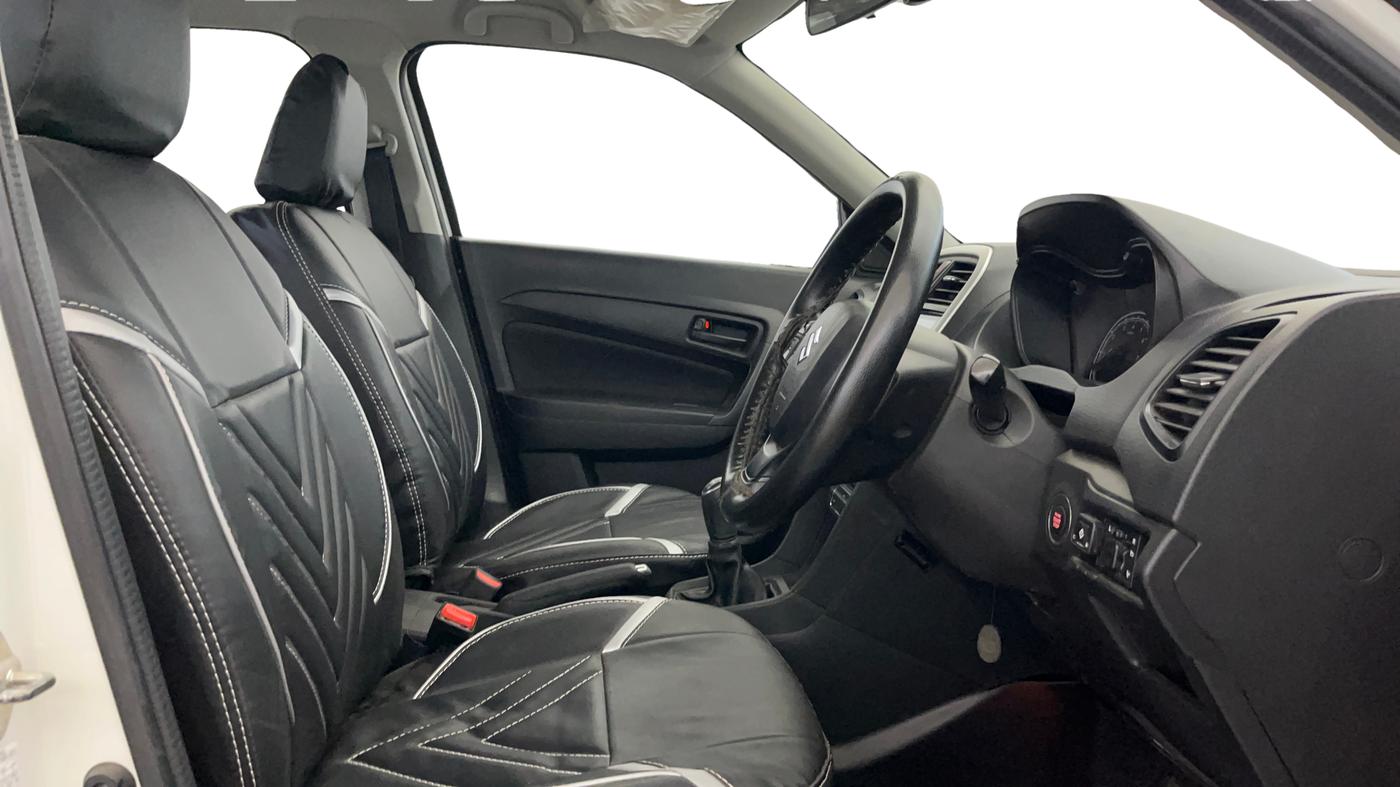 2021 Maruti Vitara Brezza VXI, CNG, Manual, 79,561 km, Right Side Front Door Cabin