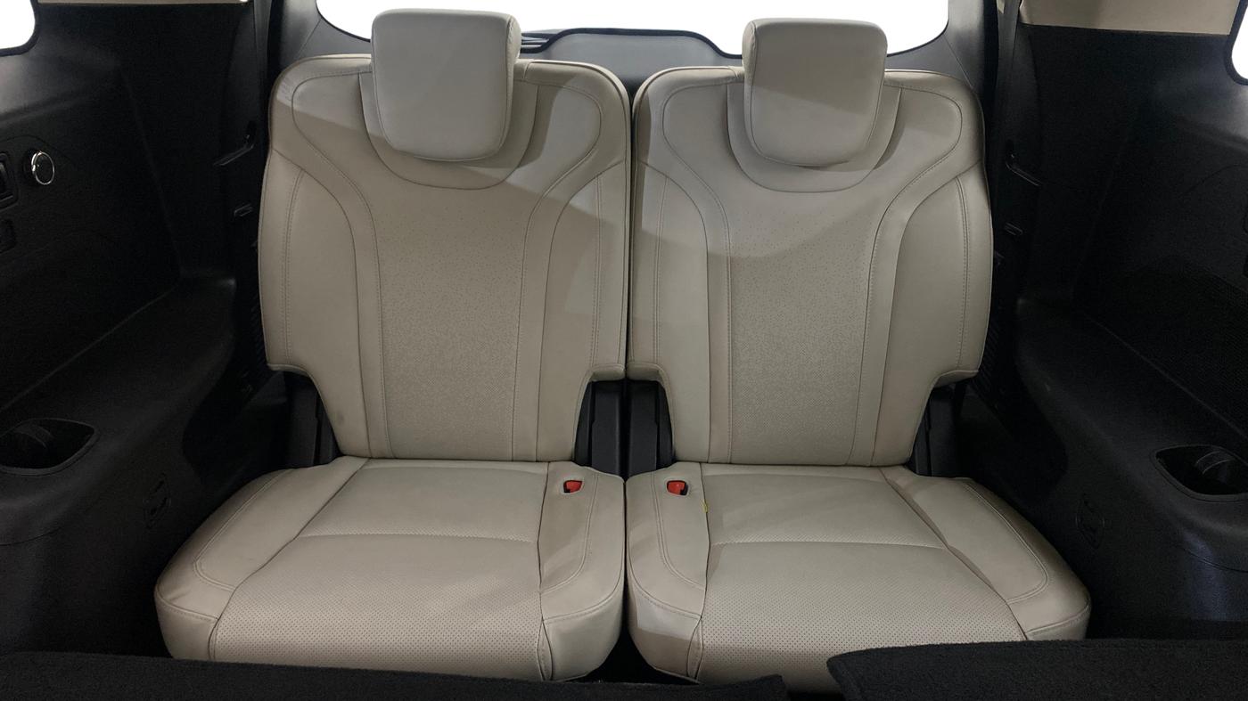 2023 Mahindra XUV700 AX 7 D MT 7 STR, Diesel, Manual, 47,113 km, Third Seat Row ( optional )