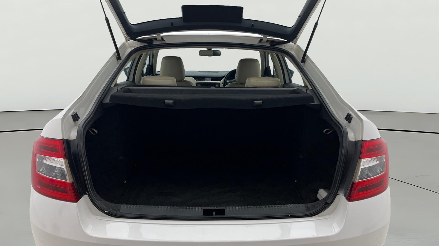 2014 Skoda Octavia ELEGANCE 2.0 TDI AT, Diesel, Automatic, 79,605 km, Boot Open Zoomed View