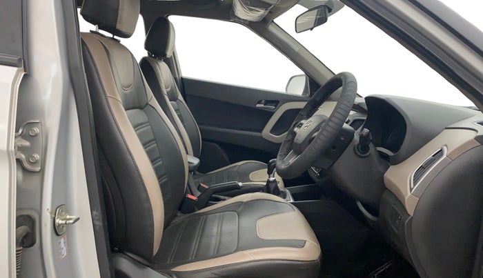 2017 Hyundai Creta SX PLUS 1.6 PETROL, Petrol, Manual, 70,971 km, Right Side Front Door Cabin