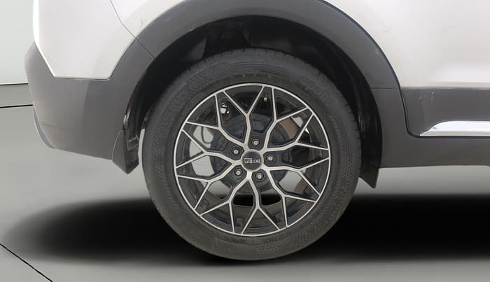 2015 Hyundai Creta E PLUS 1.6 PETROL, CNG, Manual, 1,02,271 km, Right Rear Wheel
