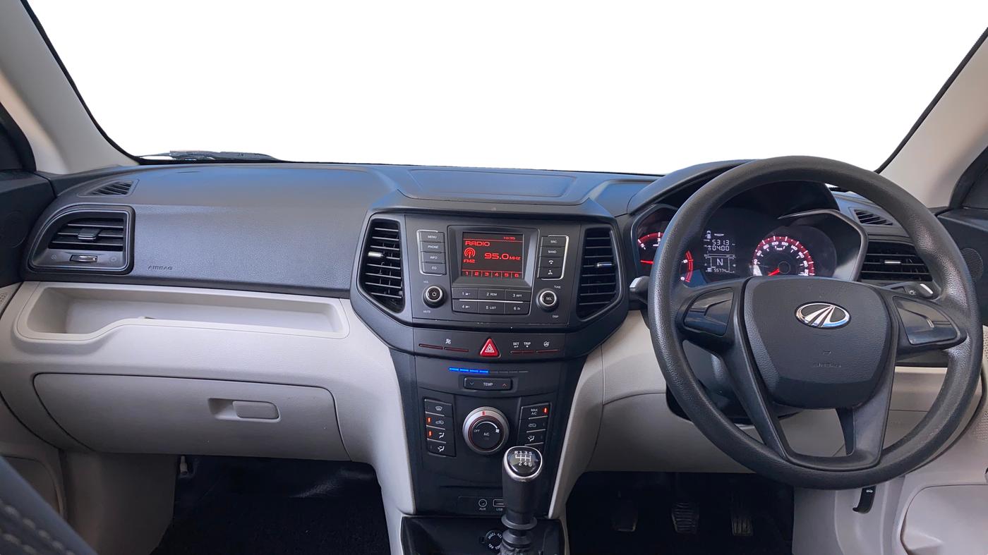 2019 Mahindra XUV300 W4 1.5 DIESEL, Diesel, Manual, 56,364 km, Dashboard
