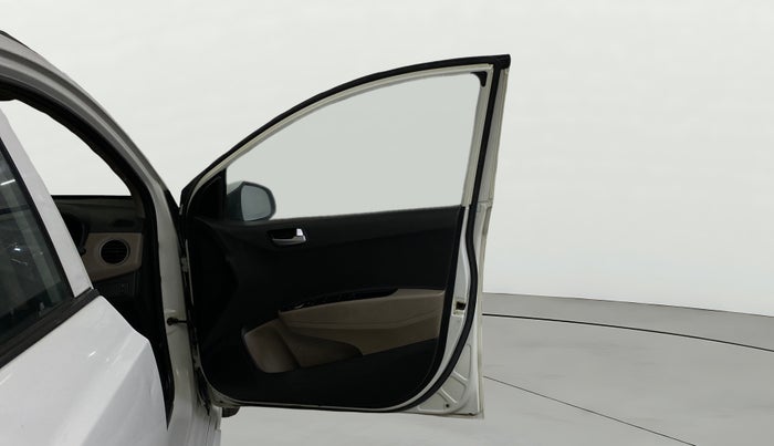 2015 Hyundai Grand i10 SPORTZ 1.2 KAPPA VTVT, Petrol, Manual, 50,768 km, RHS Front Door