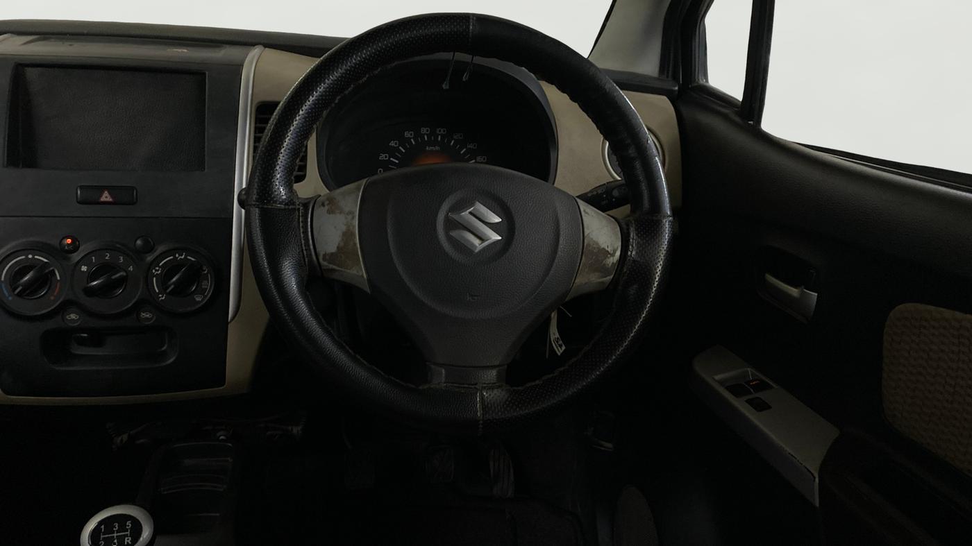 2018 Maruti Wagon R 1.0 LXI, Petrol, Manual, 58,764 km, Steering Wheel Close Up