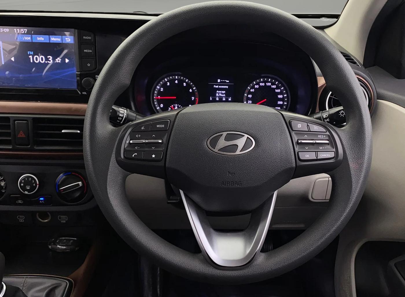 2023 Hyundai AURA SX 1.2, Petrol, Manual, 53,275 km, Steering Wheel Close Up