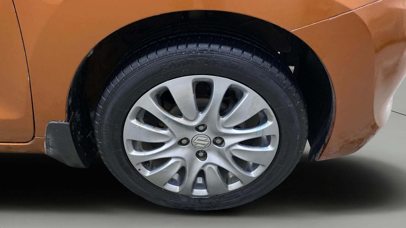 2017 Maruti Baleno ZETA PETROL 1.2, Petrol, Manual, 80,395 km, Right Front Wheel