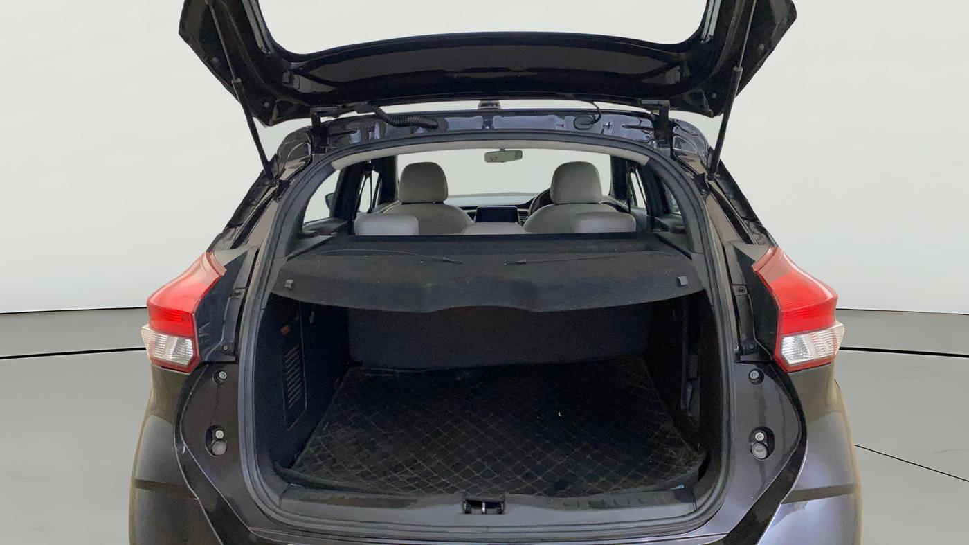 2021 Nissan Kicks XV 1.5, Petrol, Manual, 1,17,764 km, Boot Open Zoomed View