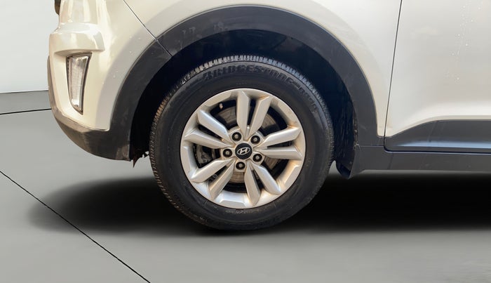 2016 Hyundai Creta SX PLUS 1.6 PETROL, Petrol, Manual, 1,11,085 km, Left Front Wheel