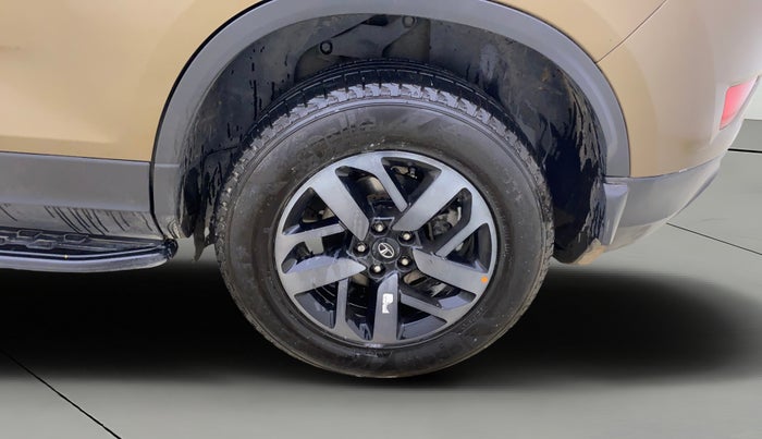 2022 Tata Harrier XZA PLUS 2.0L, Diesel, Automatic, 69,968 km, Left Rear Wheel