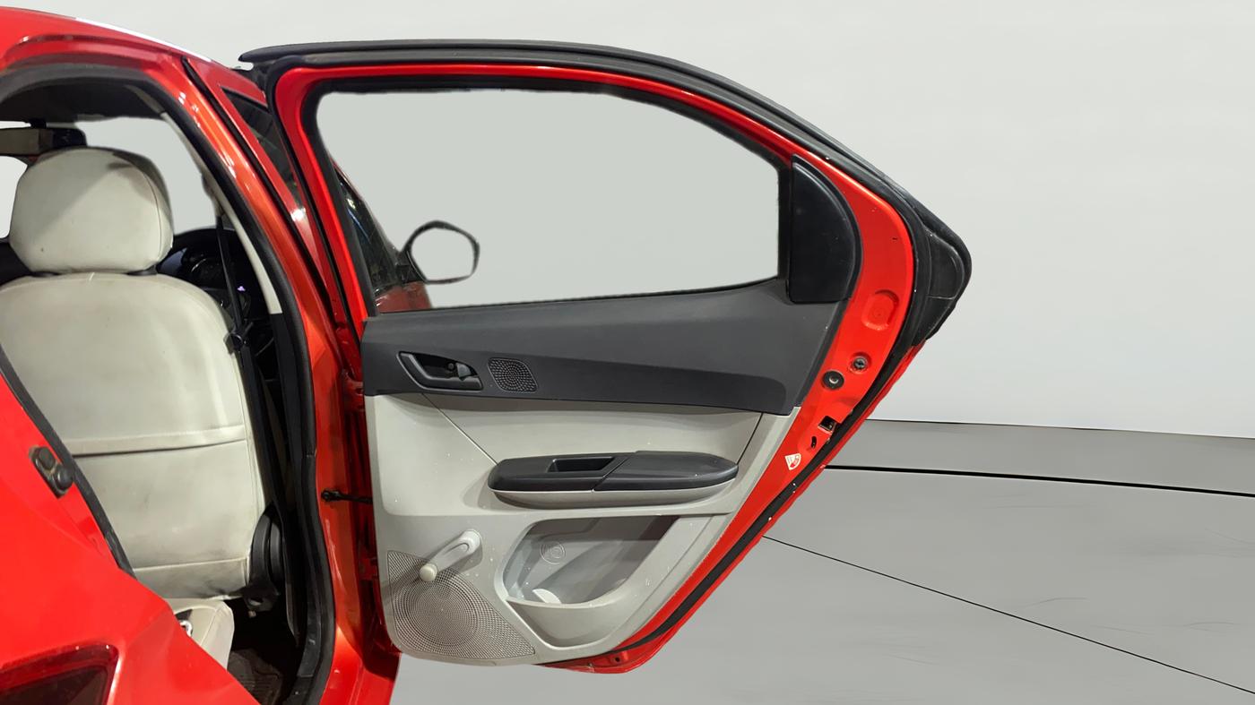 2020 Tata Tiago XE PETROL, Petrol, Manual, 50,986 km, RHS Rear Door