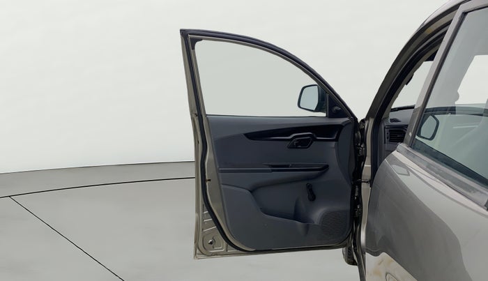 2018 Mahindra KUV 100 NXT K2 P 6 STR, Petrol, Manual, 38,892 km, LHS Front Door