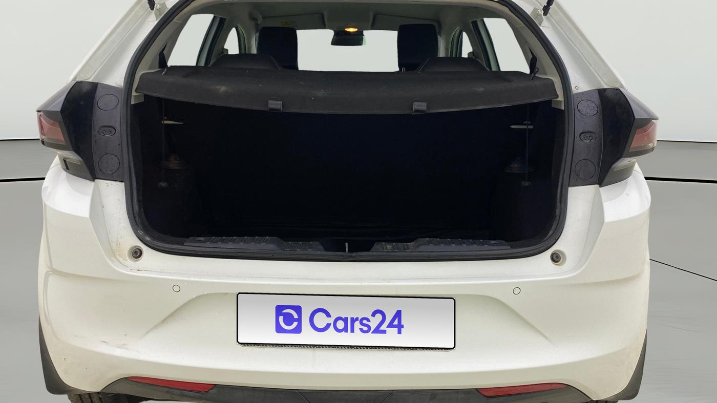 2023 Tata ALTROZ XT PETROL, Petrol, Manual, 59,462 km, Boot Open Zoomed View