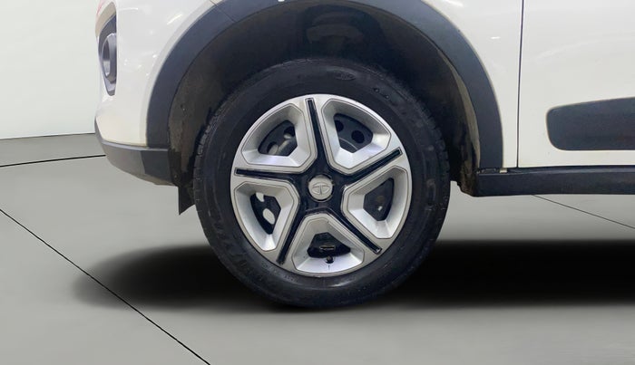 2020 Tata NEXON XZ PETROL, Petrol, Manual, 25,936 km, Left Front Wheel