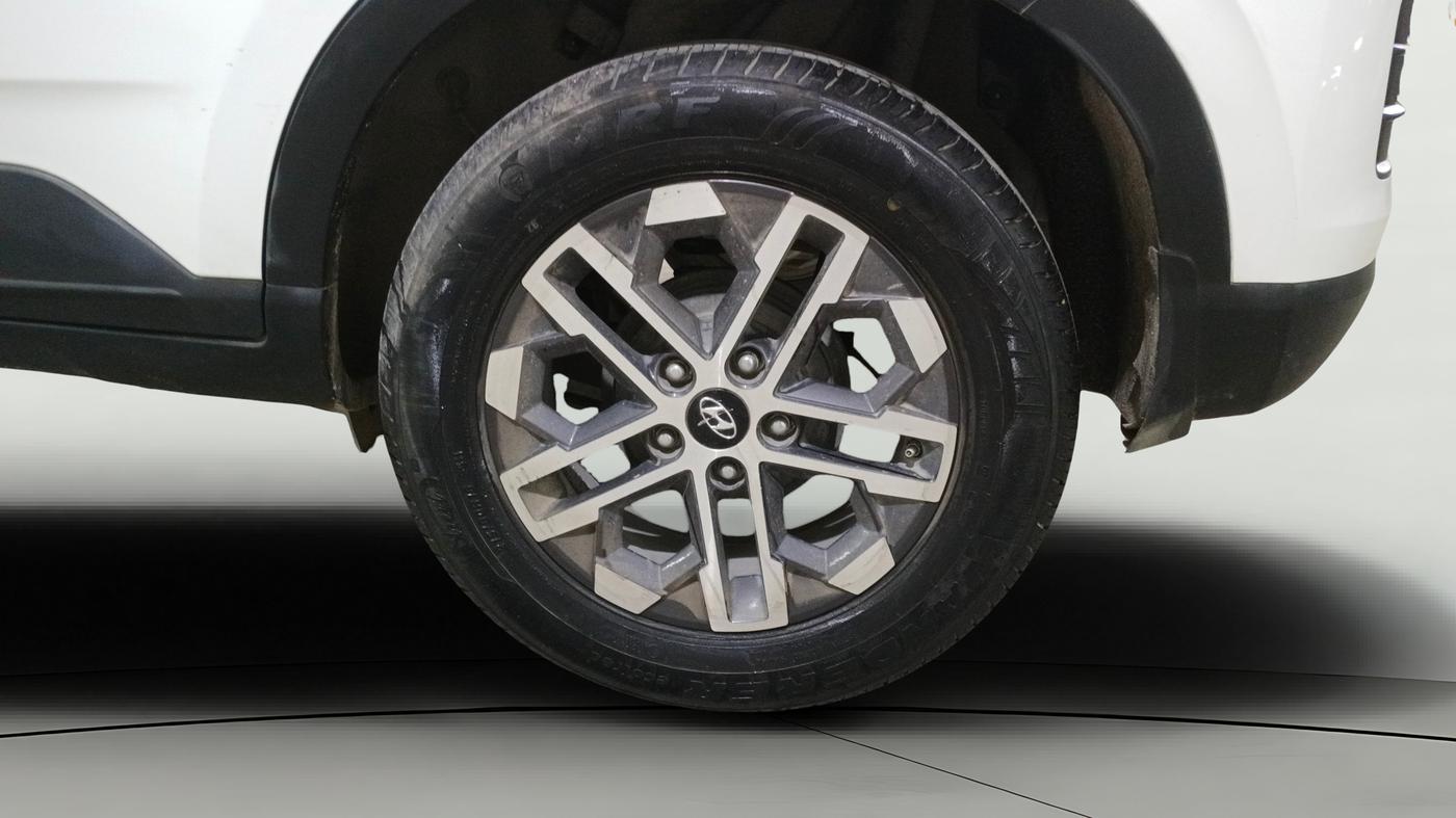 2023 Hyundai VENUE SX (O) 1.0 TURBO DCT, Petrol, Automatic, 27,685 km, Left Rear Wheel