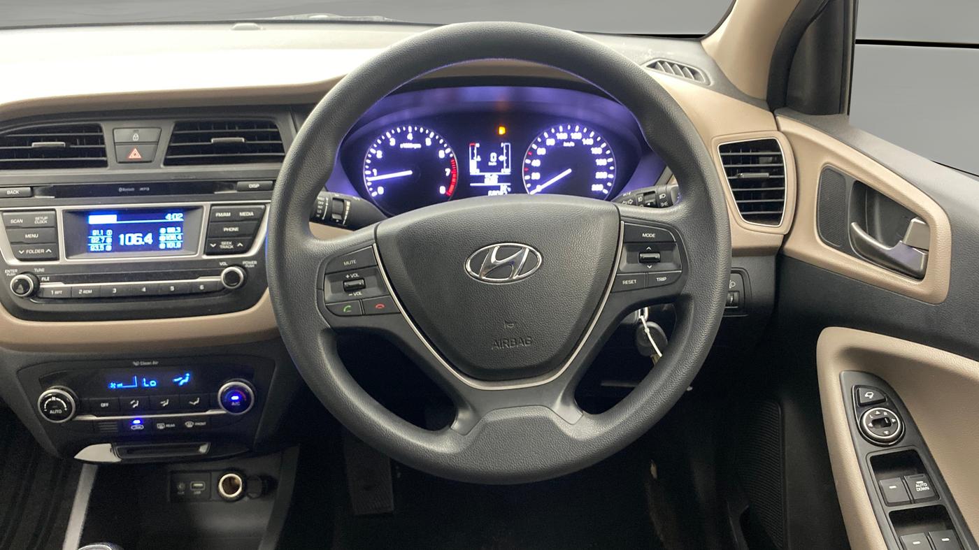 2016 Hyundai Elite i20 SPORTZ 1.2, Petrol, Manual, 68,026 km, Steering Wheel Close Up