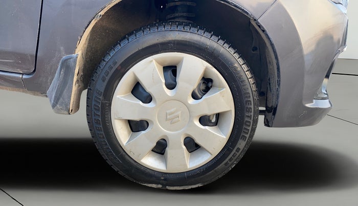 2017 Maruti Alto K10 VXI (O) AMT, Petrol, Automatic, 15,528 km, Right Front Wheel