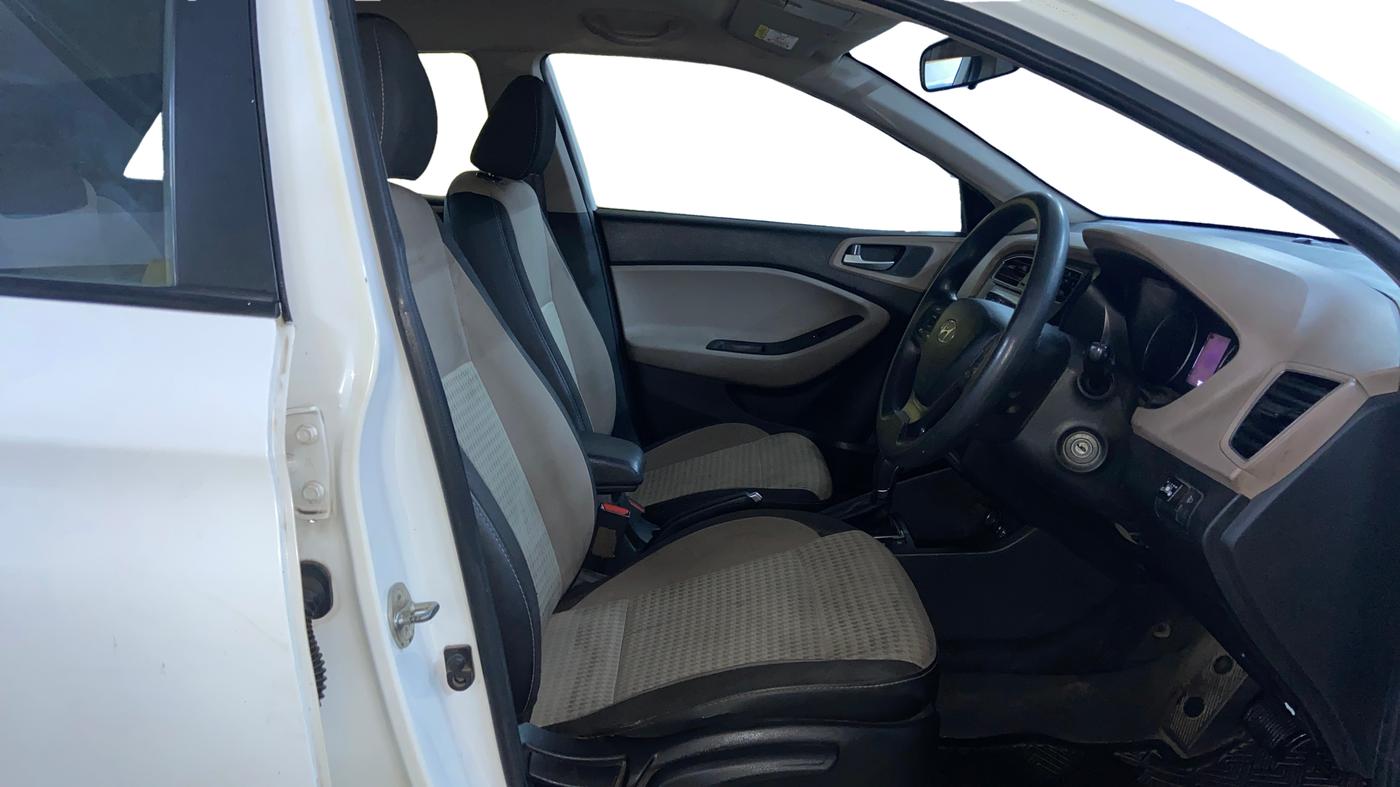 2019 Hyundai Elite i20 SPORTZ PLUS  1.2 CVT, CNG, Automatic, 78,297 km, Right Side Front Door Cabin