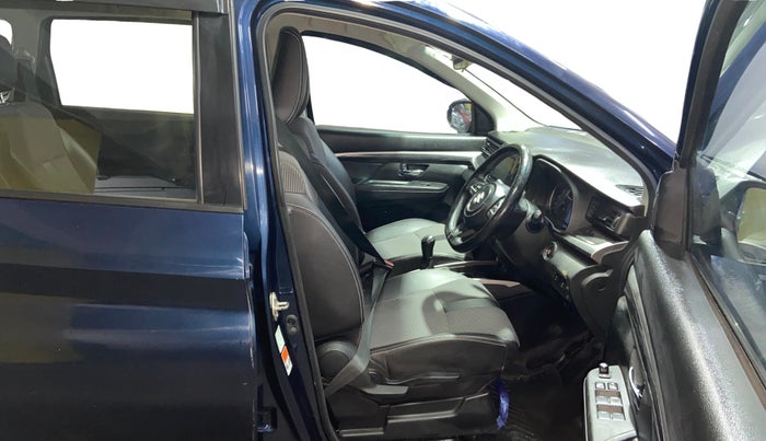 2022 Maruti XL6 ZETA MT, Petrol, Manual, 34,335 km, Right Side Front Door Cabin