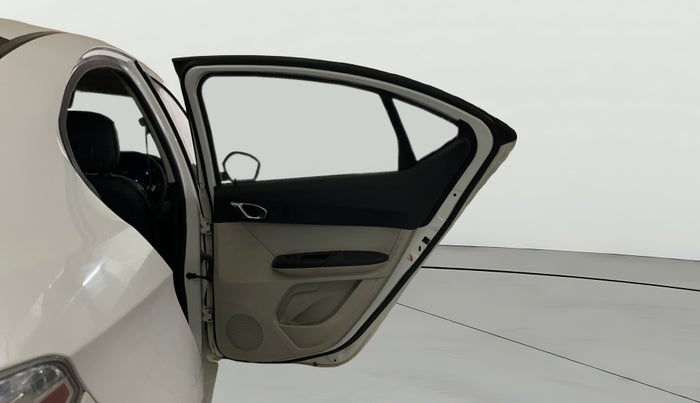 2022 Tata TIGOR XZ PLUS CNG, CNG, Manual, 63,439 km, RHS Rear Door