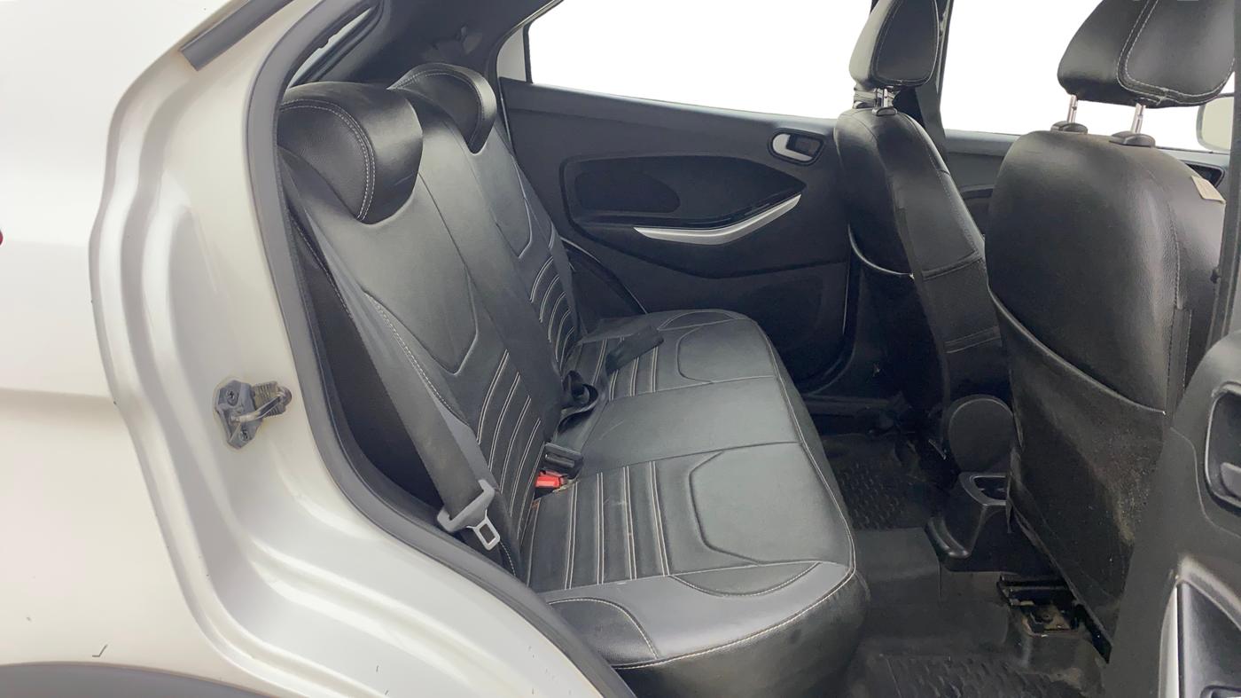 2018 Ford FREESTYLE TREND 1.2 PETROL, Petrol, Manual, 74,772 km, Right Side Rear Door Cabin
