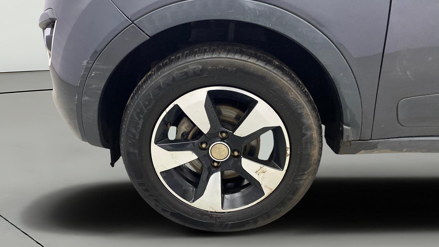2019 Tata NEXON XZA PLUS PETROL, Petrol, Automatic, 79,696 km, Left Front Wheel