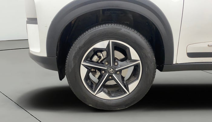 2025 Tata NEXON Fearless Plus (PS) 1.2 iCNG 6MT Dual Tone, CNG, Manual, 15,521 km, Left Front Wheel