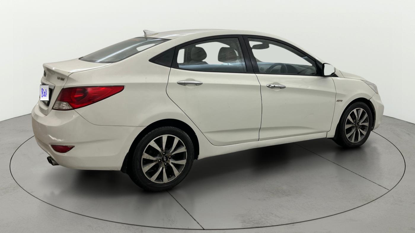 2013 Hyundai Verna FLUIDIC 1.6 CRDI SX OPT AT, Diesel, Automatic, 1,16,380 km, Right Back Diagonal