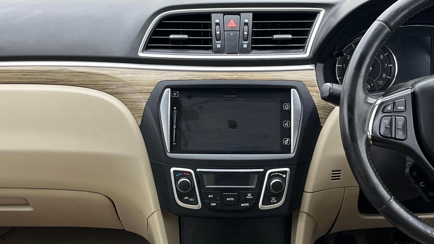2018 Maruti Ciaz ALPHA 1.5 SHVS PETROL, Petrol, Manual, 70,421 km, Air Conditioner
