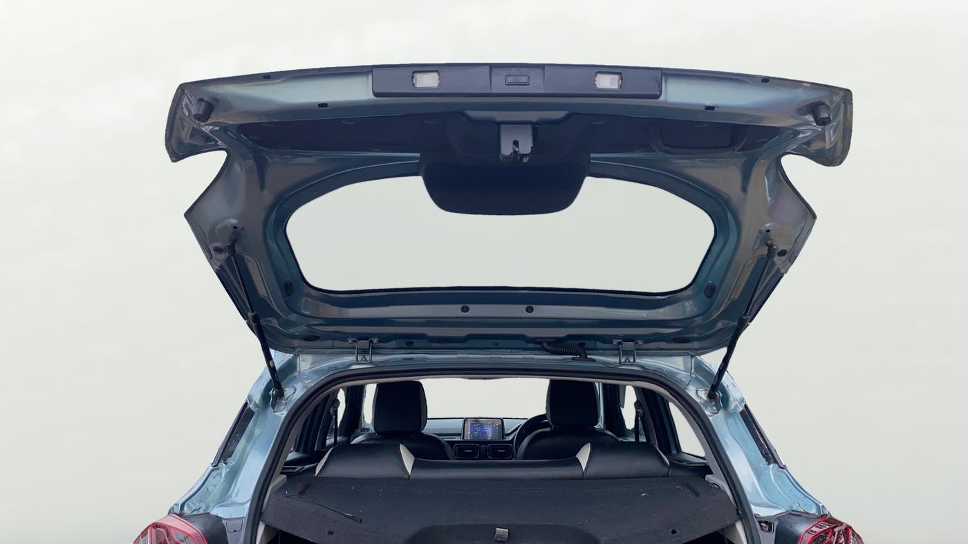 2023 Tata PUNCH ADVENTURE AMT, CNG, Automatic, 26,328 km, Boot Door Open