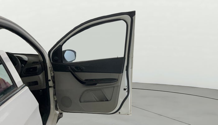 2018 Tata Tiago XM PETROL, Petrol, Manual, 58,580 km, RHS Front Door