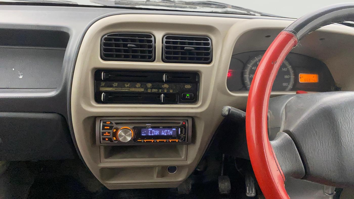 2014 Maruti Eeco 5 STR WITH A/C+HTR, Petrol, Manual, 65,957 km, Air Conditioner