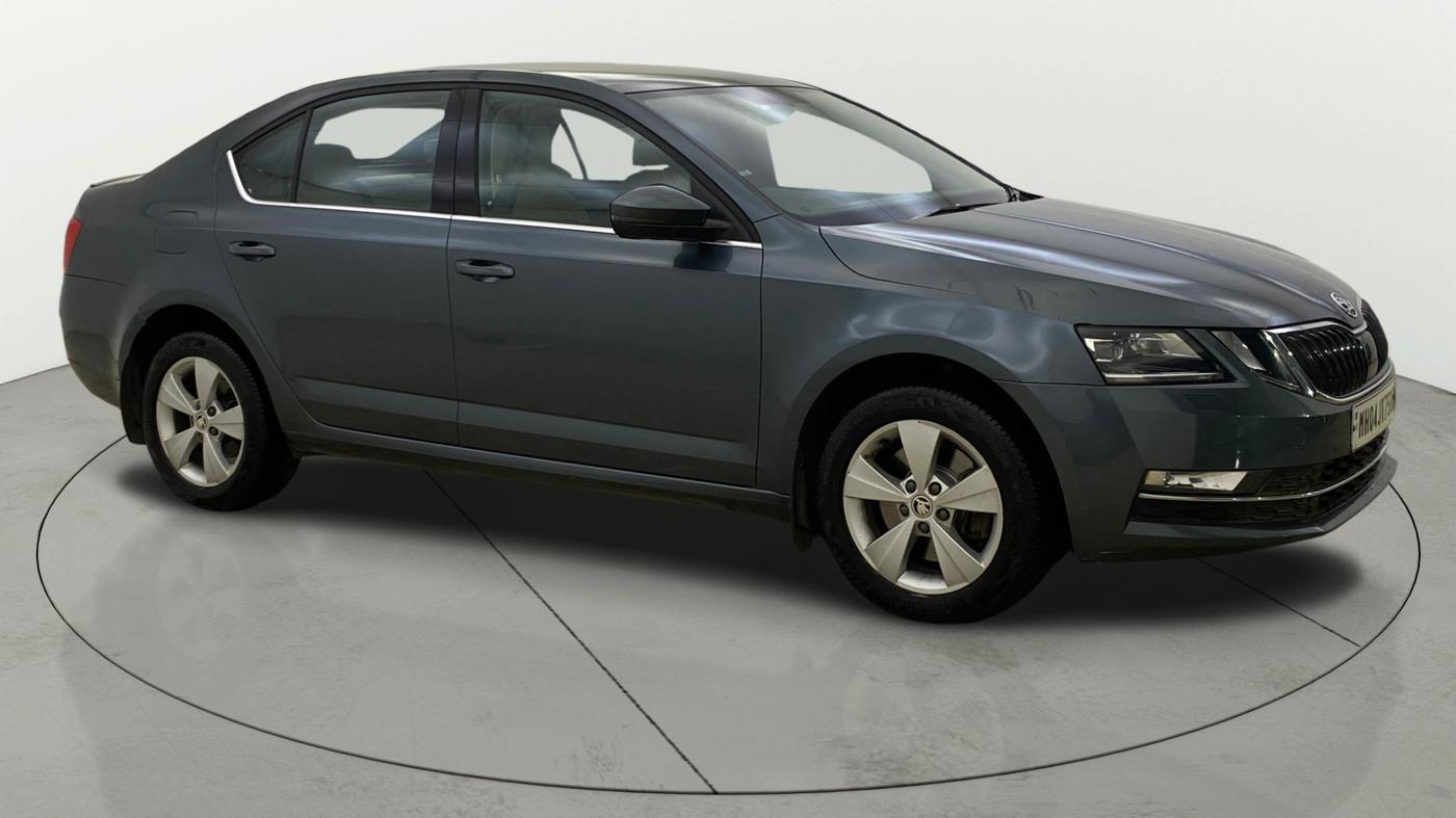 2019 Skoda Octavia STYLE 1.8 TSI AT, Petrol, Automatic, 99,250 km, Right Front Diagonal