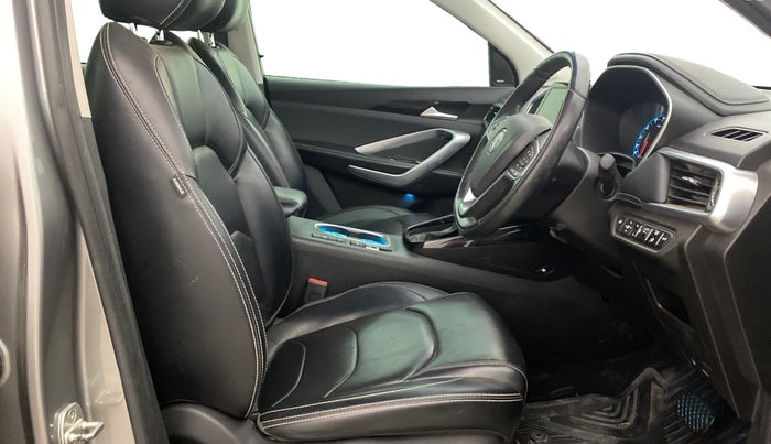 2021 MG HECTOR SHARP 1.5 DCT PETROL, Petrol, Automatic, 19,039 km, Right Side Front Door Cabin