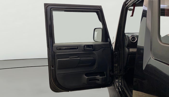 2022 Mahindra Thar LX HT PETROL 4WD MT, Petrol, Manual, 31,910 km, LHS Front Door