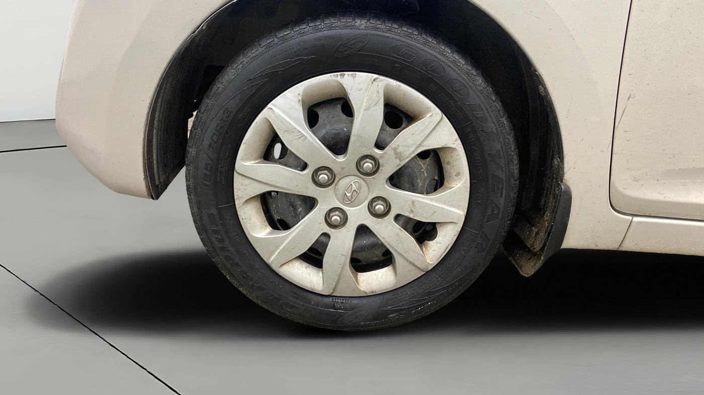 2014 Hyundai Eon MAGNA +, Petrol, Manual, 39,876 km, Left Front Wheel