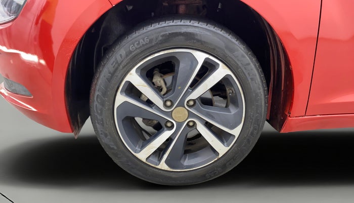 2023 Tata ALTROZ XZA, Petrol, Automatic, 20,744 km, Left Front Wheel