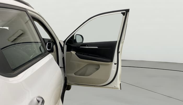 2021 KIA SONET HTX 1.5, Diesel, Manual, 26,770 km, RHS Front Door