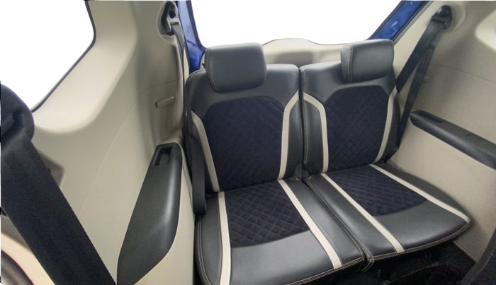 2020 Renault TRIBER RXT AMT, Petrol, Automatic, 34,872 km, Third Seat Row ( optional )