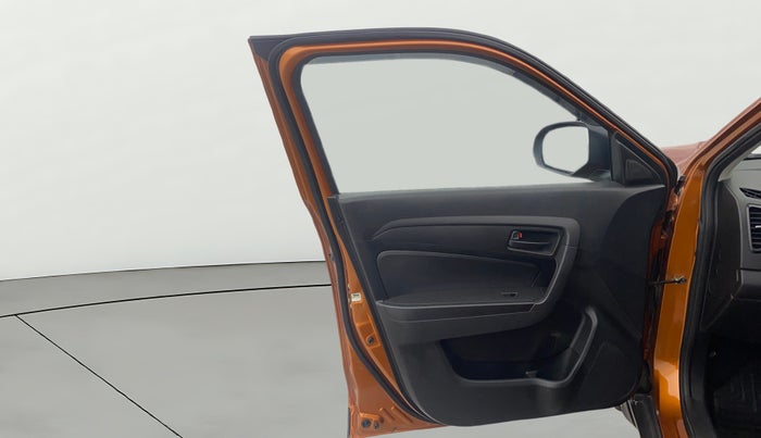 2020 Maruti Vitara Brezza LXI, Petrol, Manual, 68,746 km, LHS Front Door