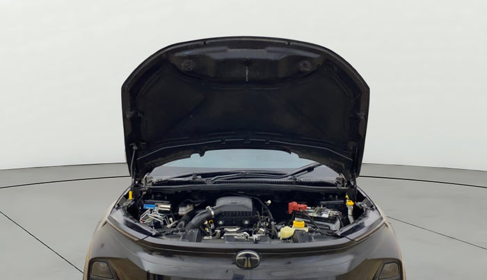 2024 Tata NEXON Fearless Plus S 1.2 Revotron 7DCA Dark Edition, Petrol, Automatic, 37,551 km, Open Bonet