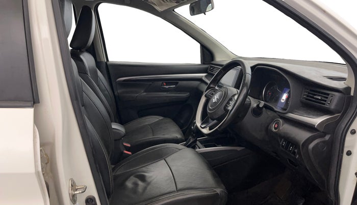 2022 Maruti XL6 ALPHA AT, Petrol, Automatic, 63,852 km, Right Side Front Door Cabin