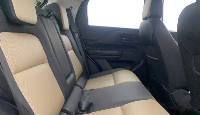 2022 Tata PUNCH CREATIVE 1.2 AMT KAZIRANGA EDITION , Petrol, Automatic, 39,949 km, Right Side Rear Door Cabin