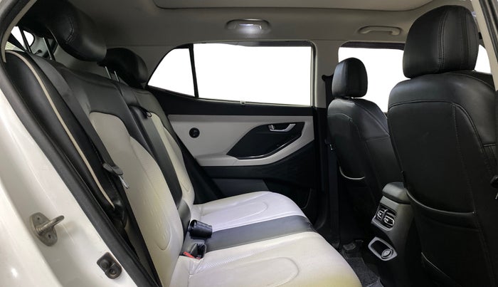 2022 Hyundai Creta SX EXECUTIVE 1.5 PETROL, Petrol, Manual, 29,253 km, Right Side Rear Door Cabin