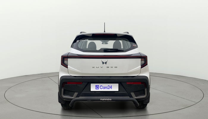 2024 Mahindra XUV 3XO AX5 1.2 L TCMPFi, Petrol, Manual, 5,026 km, Back/Rear