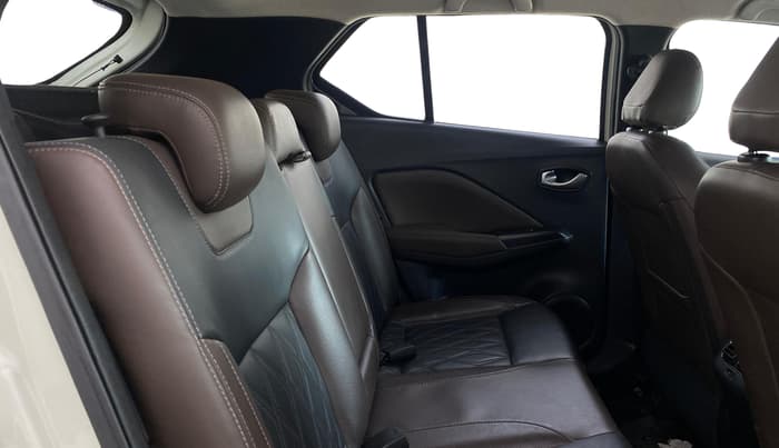2019 Nissan Kicks XV PREMIUM (O) DIESEL, Diesel, Manual, 45,190 km, Right Side Rear Door Cabin
