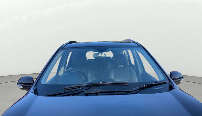 2016 Mahindra XUV500 W10 AT, Diesel, Automatic, 1,00,535 km, Front Windshield